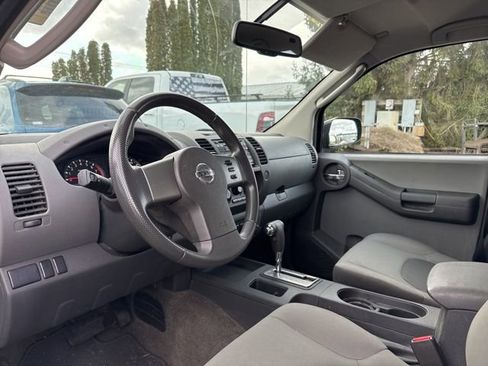 Used 2011 Nissan Xterra X image 5