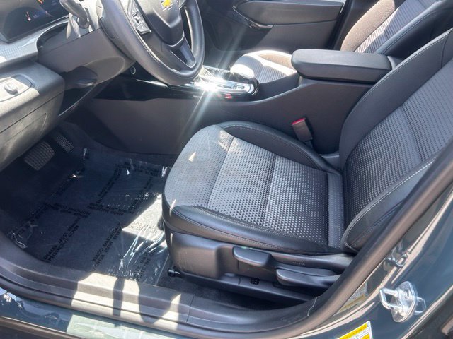 Used 2025 Chevrolet Trax LT FWD image 7