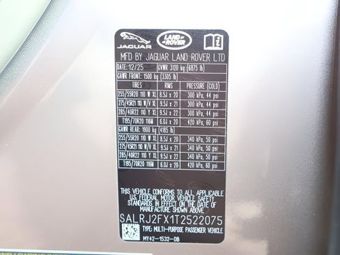 New 2026 Land Rover Discovery S image 29