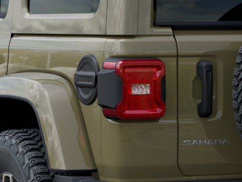 New 2026 Jeep Wrangler Unlimited Sahara AWD/4WD image 10