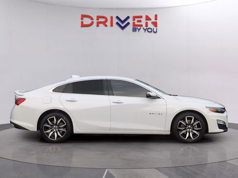 Used 2025 Chevrolet Malibu RS image 7