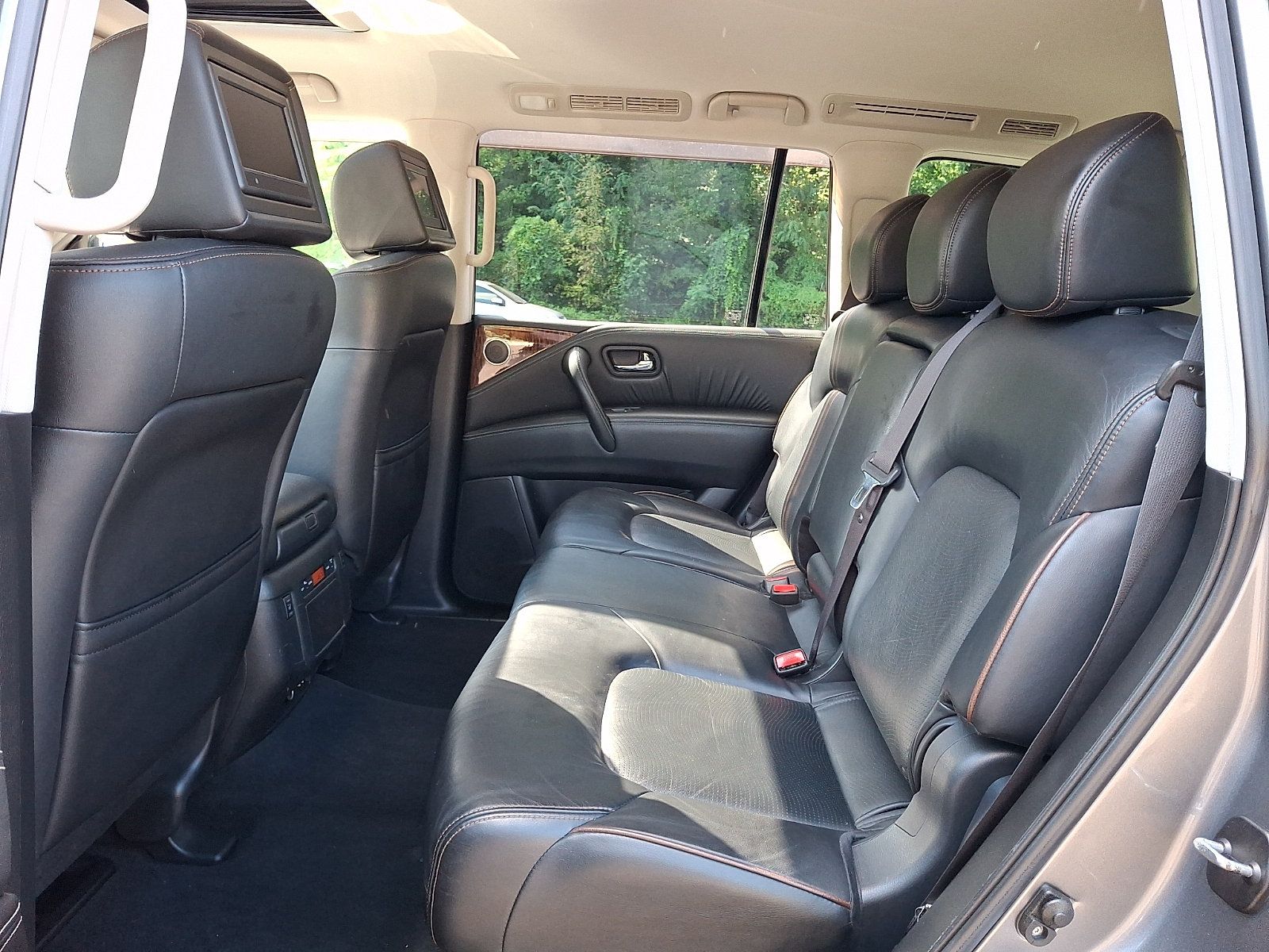 Used 2017 Nissan Armada Platinum AWD/4WD image 11
