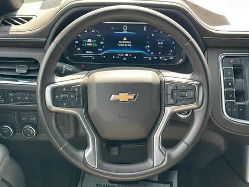 Used 2024 Chevrolet Suburban LT RWD image 25