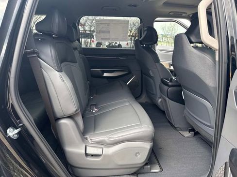 New 2026 Kia EV9 Light RWD image 13