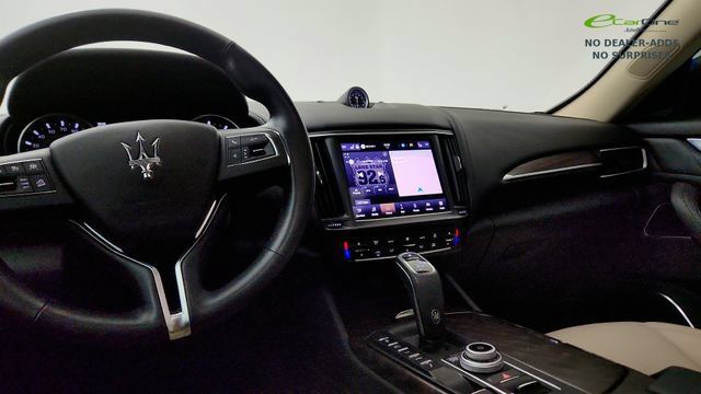 Used 2023 Maserati Levante GT AWD/4WD image 63