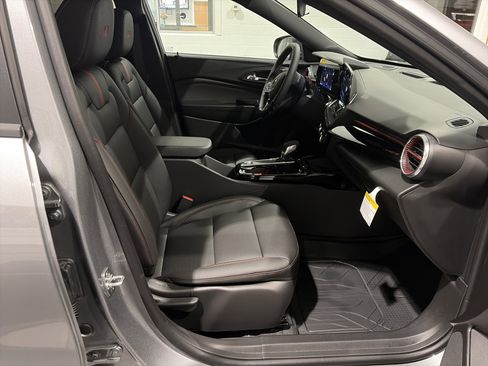 New 2026 Chevrolet Trax RS w/ Sunroof Package image 14