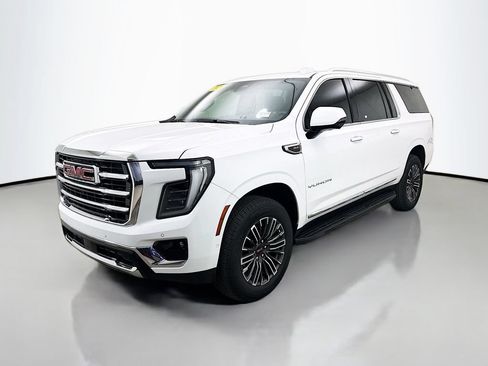 Used 2025 GMC Yukon XL Elevation AWD/4WD image 5
