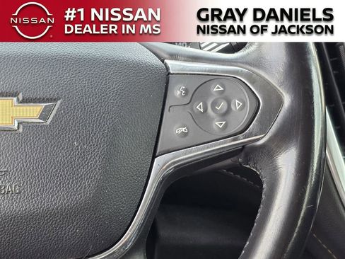 Used 2019 Chevrolet Traverse RS image 25