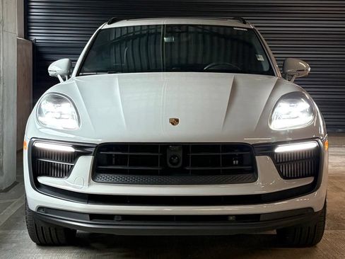 Used 2023 Porsche Macan S AWD/4WD image 6