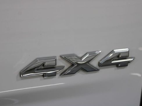 Used 2024 RAM 1500 Classic SLT AWD/4WD image 22