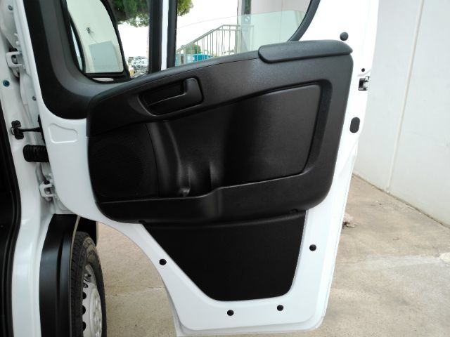 Used 2025 RAM ProMaster 2500 w/ Convenience Group FWD image 20