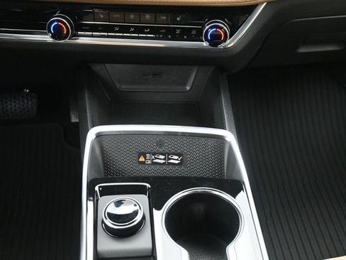 New 2026 Chevrolet Equinox ACTIV w/ Safety and Technology Package FWD image 21