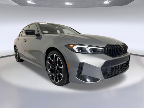 Used 2025 BMW 330i xDrive Sedan w/ M Sport Package AWD/4WD image 6