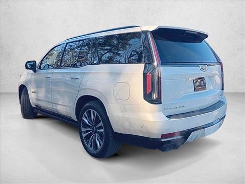 Used 2023 Cadillac Escalade V image 8