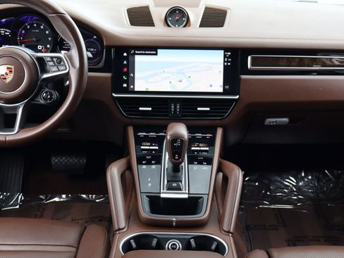Certified 2023 Porsche Cayenne Platinum Edition AWD/4WD image 20