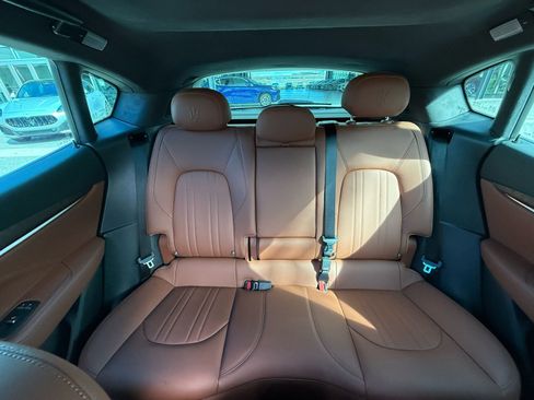 Certified 2022 Maserati Levante Modena image 42