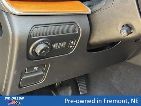 Used 2023 Jeep Grand Wagoneer Series III AWD/4WD image 14