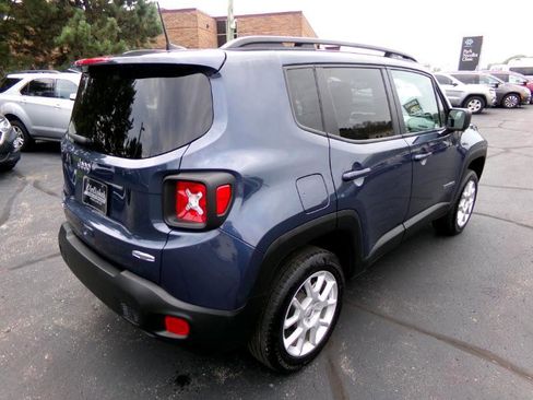 Used 2022 Jeep Renegade Latitude w/ Convenience Group image 6