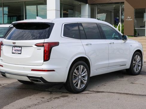 Used 2023 Cadillac XT6 Premium Luxury w/ Technology Package image 3