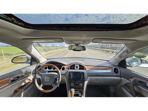 Used 2009 Buick Enclave CXL w/ Entertainment Package #4 image 12