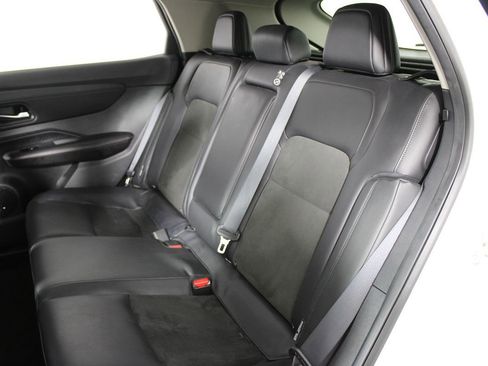 Used 2024 Nissan Ariya FWD image 26