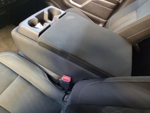Used 2017 Nissan Titan SV RWD image 26