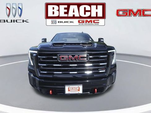 Used 2024 GMC Sierra 3500 AT4 AWD/4WD image 8