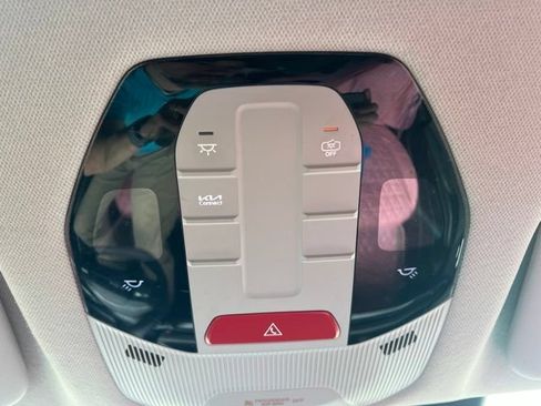 Used 2025 Kia K4 EX FWD image 11