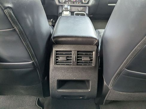 Used 2025 Mitsubishi Outlander SE FWD image 24