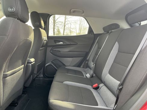 Used 2025 Chevrolet TrailBlazer LT image 23