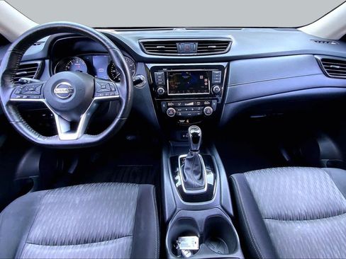 Used 2018 Nissan Rogue SV w/ Sun & Sound Touring Package AWD/4WD image 16