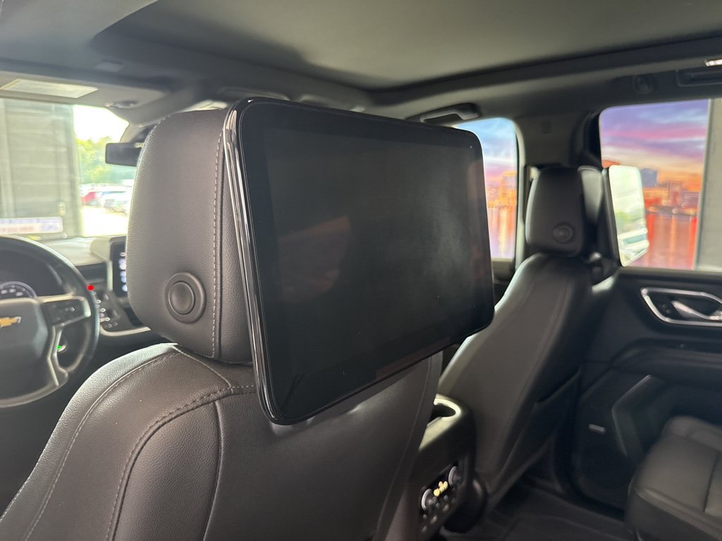 Used 2021 Chevrolet Tahoe LT w/ LT Signature Package AWD/4WD image 13