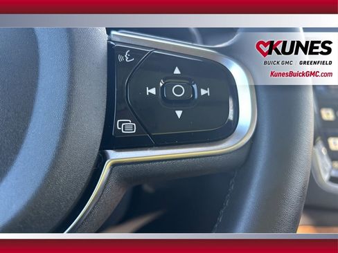 Used 2024 Volvo XC90 B5 Plus image 20