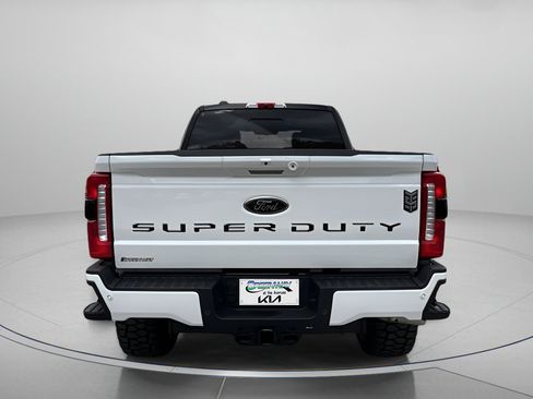 Used 2025 Ford F250 Lariat w/ Lariat Ultimate Package AWD/4WD image 4