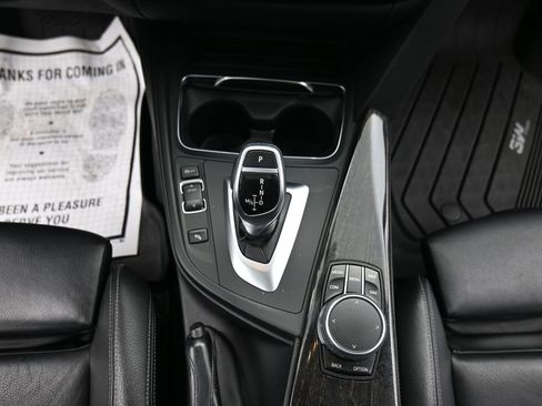 Used 2017 BMW 330i xDrive Sedan image 14