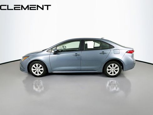 Used 2023 Toyota Corolla LE image 6