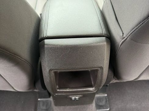 Used 2015 Ford Escape SE image 24