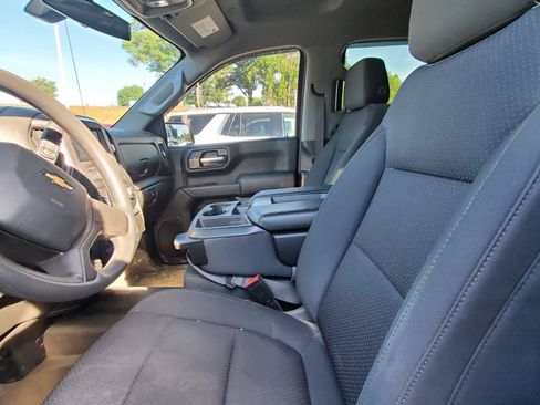 Used 2021 Chevrolet Silverado 1500 Custom AWD/4WD image 3