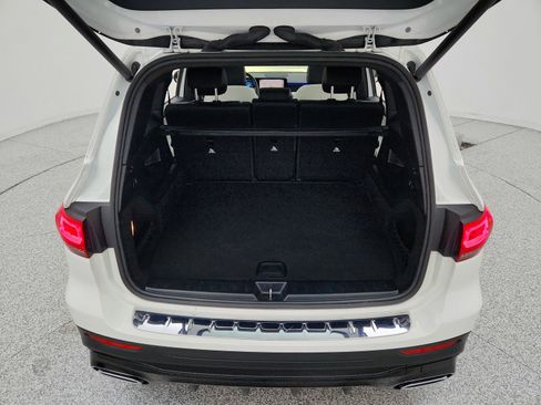 Certified 2023 Mercedes-Benz GLB 250 w/ AMG Line image 29