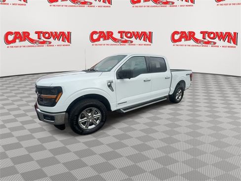 Used 2024 Ford F150 XLT w/ Mobile Office Package image 4
