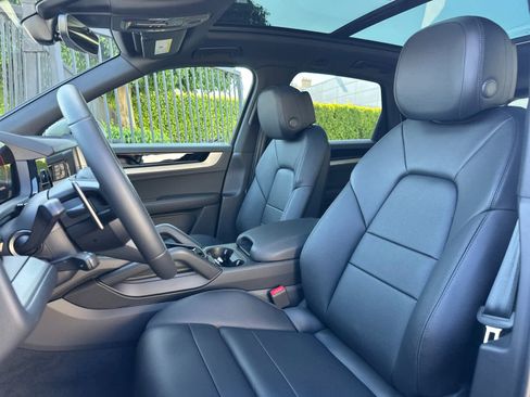 New 2026 Porsche Cayenne image 5