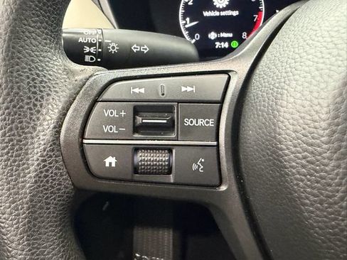 Certified 2024 Honda HR-V LX image 30