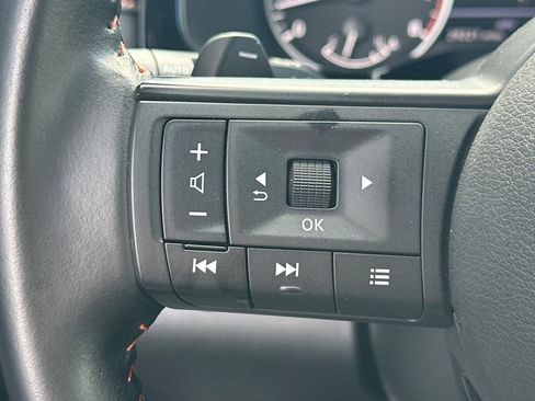 Used 2025 Nissan Pathfinder Rock Creek AWD/4WD image 38