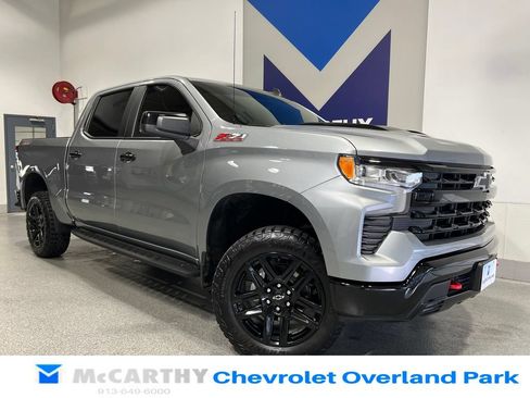 Used 2024 Chevrolet Silverado 1500 LT Trail Boss w/ Convenience Package II AWD/4WD image 1