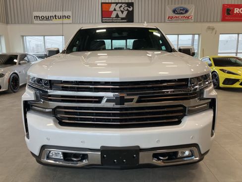 Used 2019 Chevrolet Silverado 1500 High Country image 2