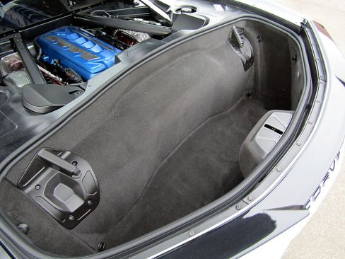 Used 2024 Chevrolet Corvette Stingray Coupe image 21