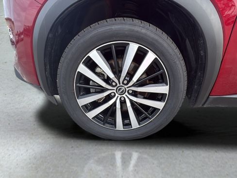 Used 2023 Nissan Pathfinder Platinum AWD/4WD image 15