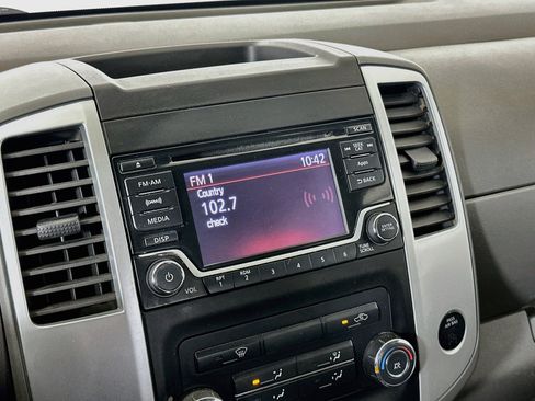 Used 2015 Nissan Frontier SV RWD image 19