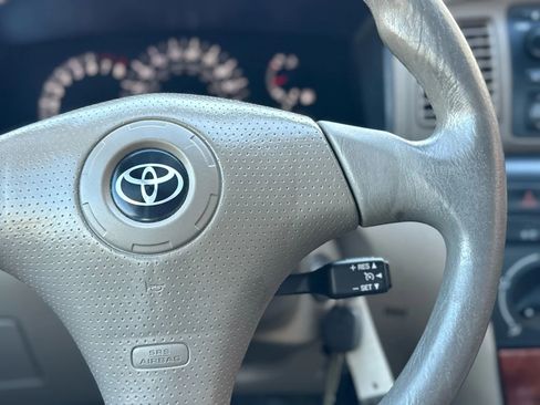 Used 2005 Toyota Corolla S image 29