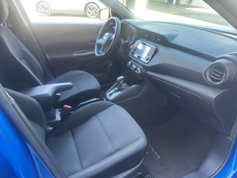 Used 2023 Nissan Kicks S FWD image 18